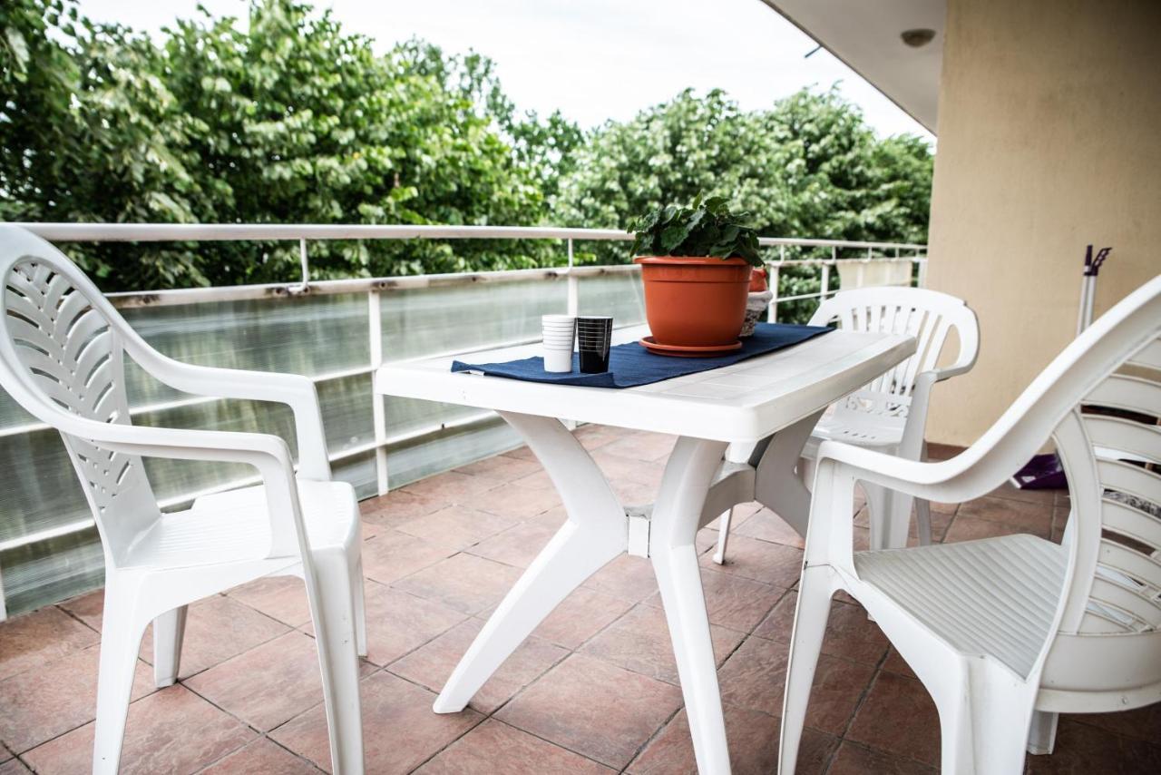 Club Onix Apartments Нептун Экстерьер фото