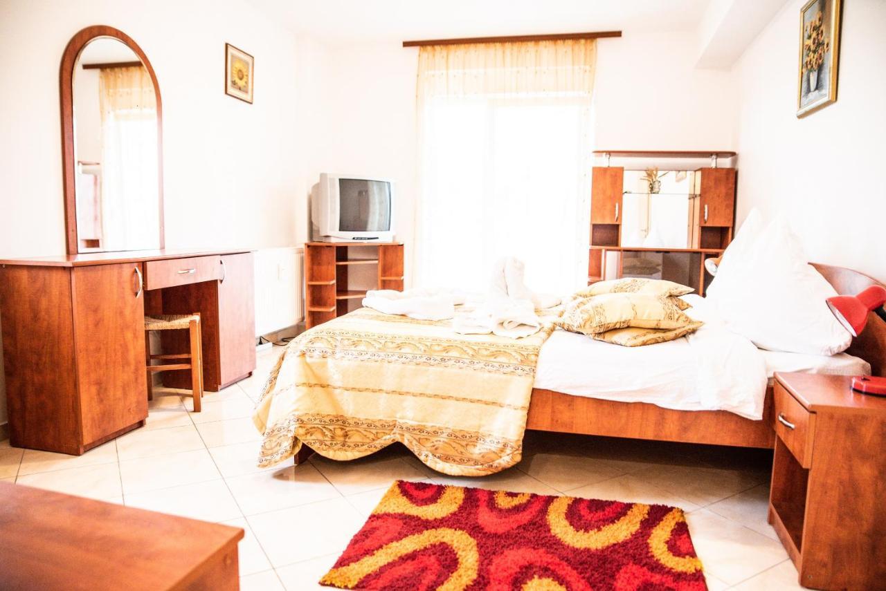 Club Onix Apartments Нептун Экстерьер фото