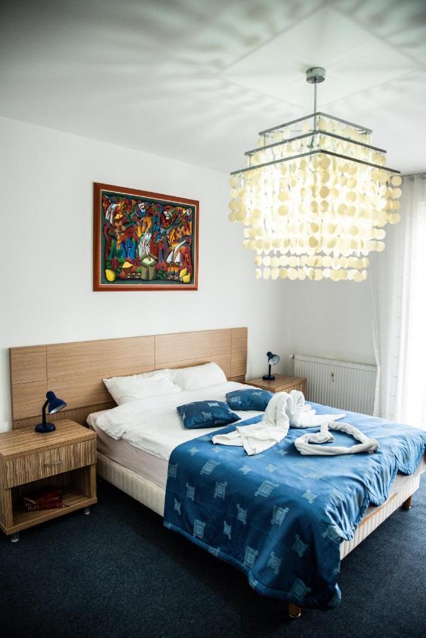 Club Onix Apartments Нептун Экстерьер фото