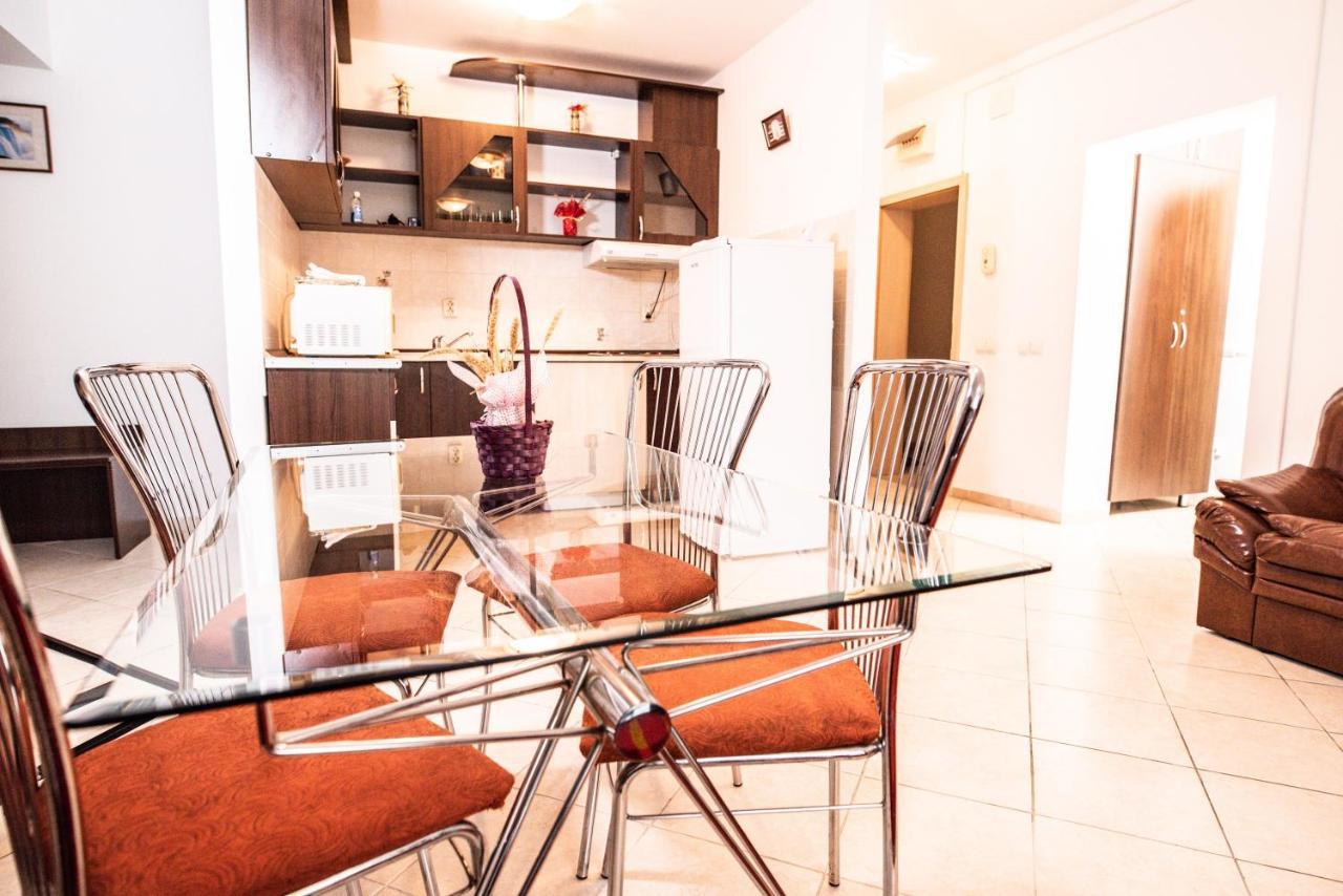 Club Onix Apartments Нептун Экстерьер фото